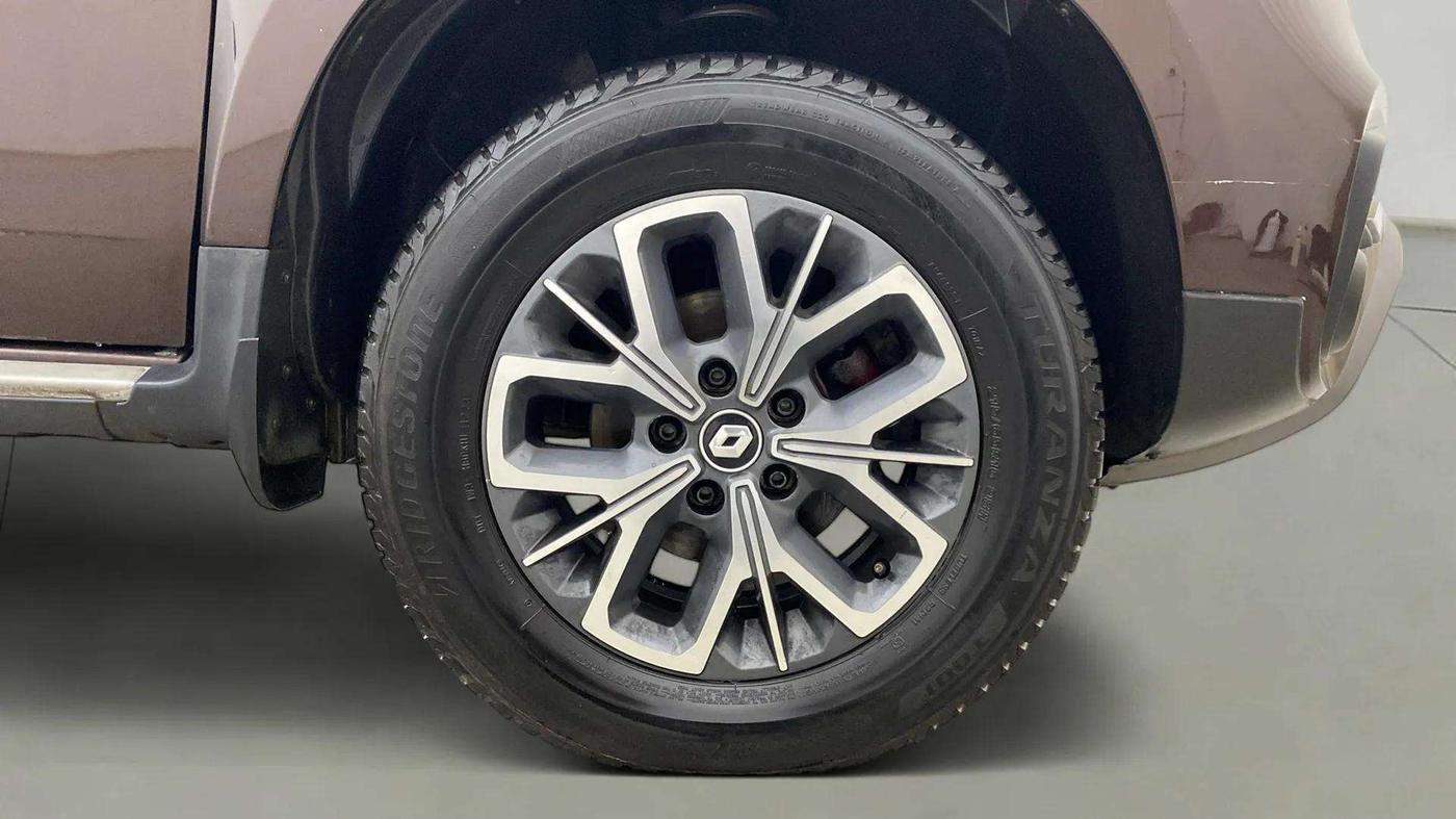 2021 Renault Duster RXZ 1.5 PETROL MT, Petrol, Manual, 45,093 km, Right Front Wheel