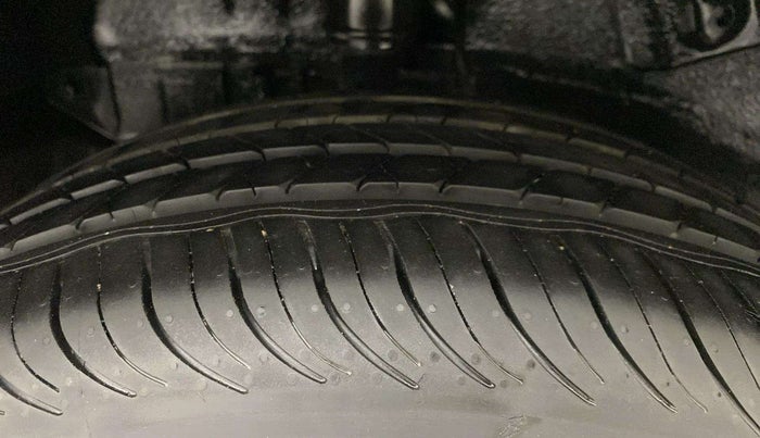 2019 Tata NEXON XZ PETROL, Petrol, Manual, 52,494 km, Right Rear Tyre Tread