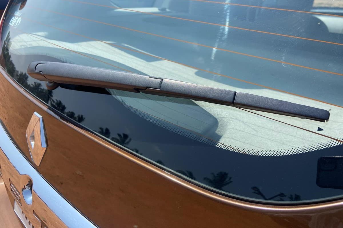 2015 Renault Duster RXL PETROL, Petrol, Manual, 29,784 km, Rear Wiper