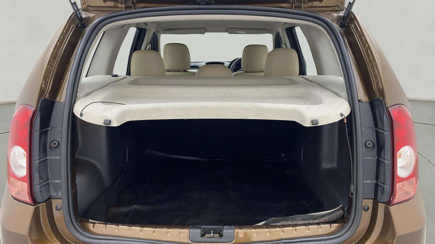 2015 Renault Duster RXL PETROL, Petrol, Manual, 29,784 km, Boot Inside