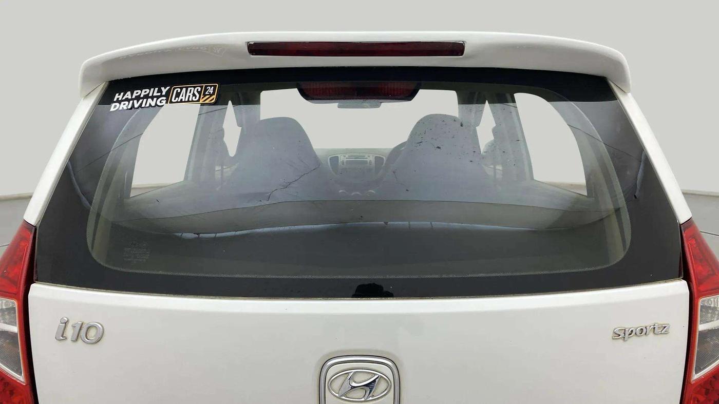 2016 Hyundai i10 SPORTZ 1.1, Petrol, Manual, 62,787 km, Rear Windshield