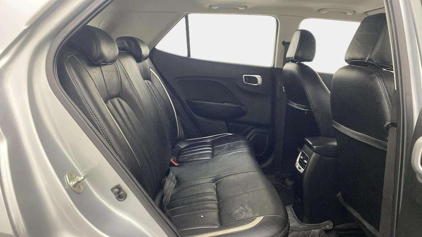 2019 Hyundai VENUE SX PLUS 1.0 TURBO DCT, Petrol, Automatic, 33,744 km, Right Side Rear Door Cabin