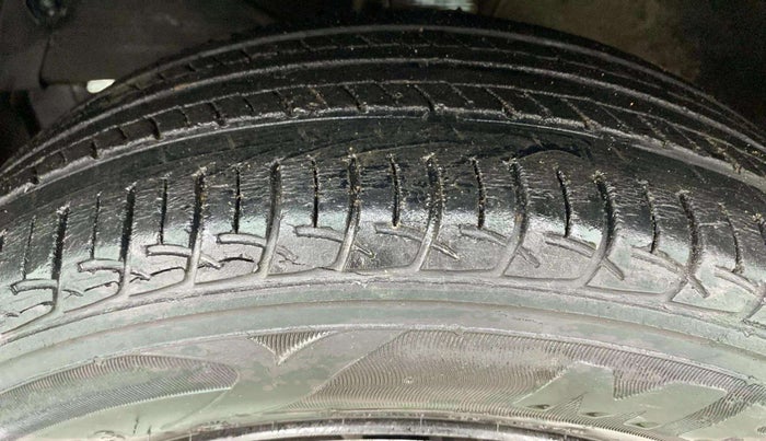2018 Maruti Baleno DELTA CVT PETROL 1.2, Petrol, Automatic, 52,785 km, Left Front Tyre Tread