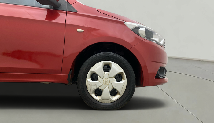 2016 Tata Tiago XT PETROL, Petrol, Manual, 92,706 km, Right Front Wheel