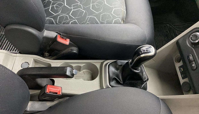 2016 Tata Tiago XT PETROL, Petrol, Manual, 92,706 km, Gear Lever