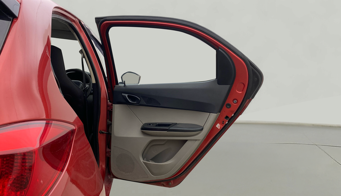 2016 Tata Tiago XT PETROL, Petrol, Manual, 92,706 km, RHS Rear Door