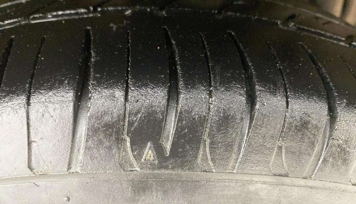 2016 Tata Tiago XT PETROL, Petrol, Manual, 92,706 km, Left Rear Tyre Tread