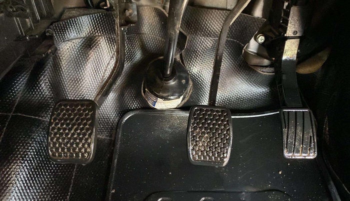 2019 Maruti Eeco 5 STR WITH A/C+HTR, Petrol, Manual, 29,627 km, Pedals