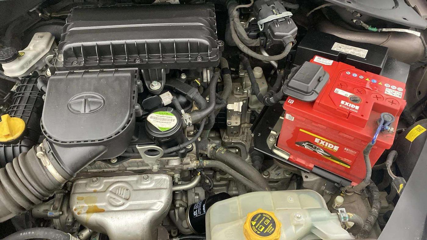 2019 Tata Tiago XZA PETROL, Petrol, Automatic, 31,784 km, Engine View - Left