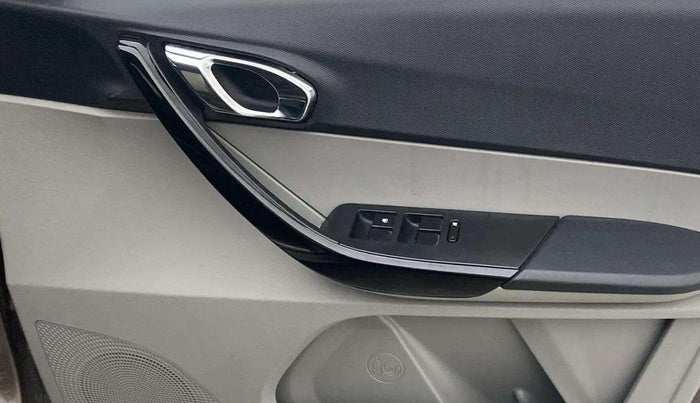 2019 Tata Tiago XZA PETROL, Petrol, Automatic, 31,784 km, Driver Side Door Panels Control