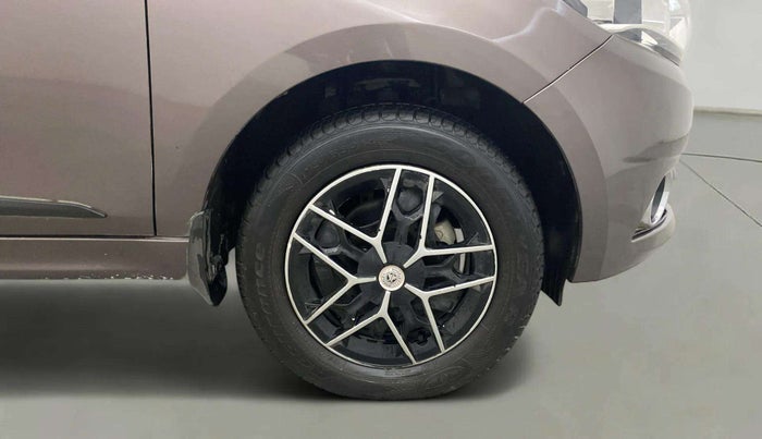 2019 Tata Tiago XZA PETROL, Petrol, Automatic, 31,784 km, Right Front Wheel
