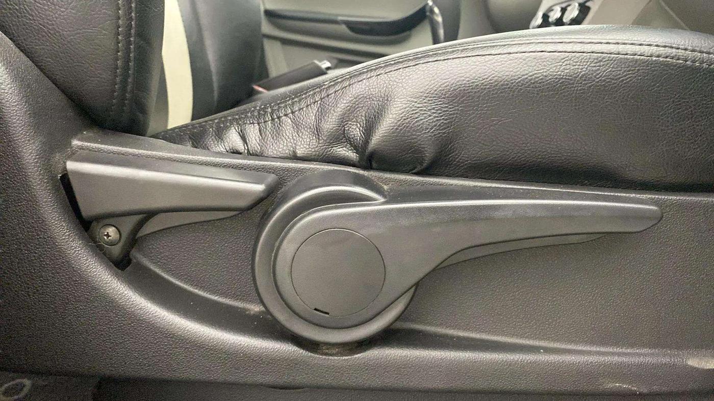 2019 Tata Tiago XZA PETROL, Petrol, Automatic, 31,784 km, Driver Side Adjustment Panel