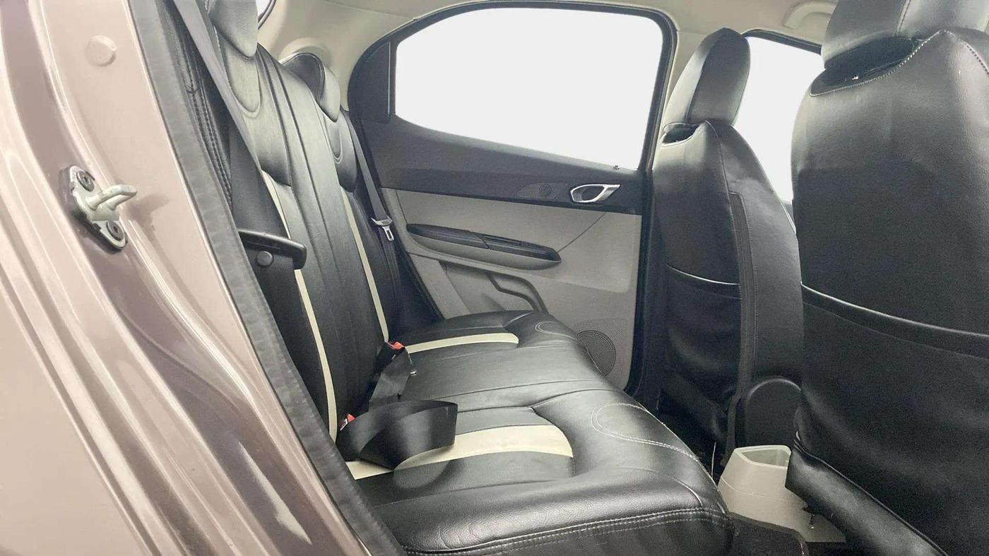 2019 Tata Tiago XZA PETROL, Petrol, Automatic, 31,784 km, Right Side Rear Door Cabin