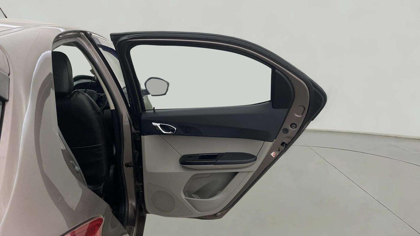 2019 Tata Tiago XZA PETROL, Petrol, Automatic, 31,784 km, RHS Rear Door