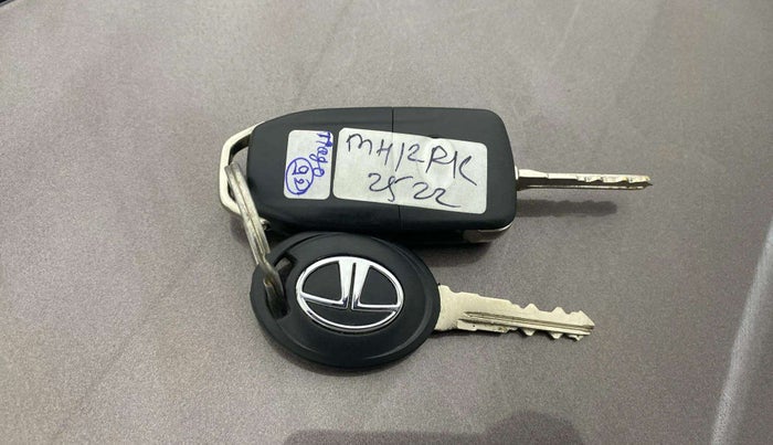 2019 Tata Tiago XZA PETROL, Petrol, Automatic, 31,784 km, Key Close Up