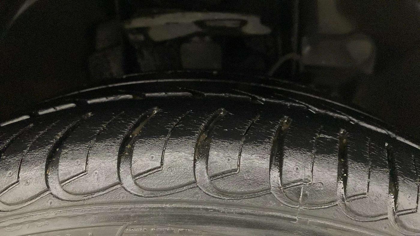2019 Tata Tiago XZA PETROL, Petrol, Automatic, 31,784 km, Right Front Tyre Tread