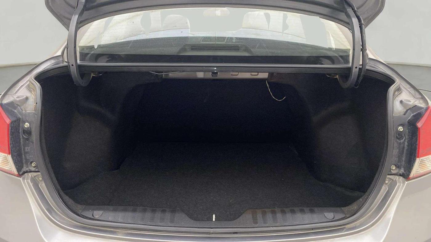 2015 Maruti Ciaz ZXI+ RS, Petrol, Manual, 23,335 km, Boot Inside