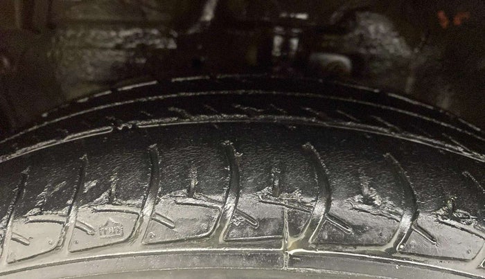 2014 Maruti Celerio VXI AMT, Petrol, Automatic, 61,813 km, Left Front Tyre Tread