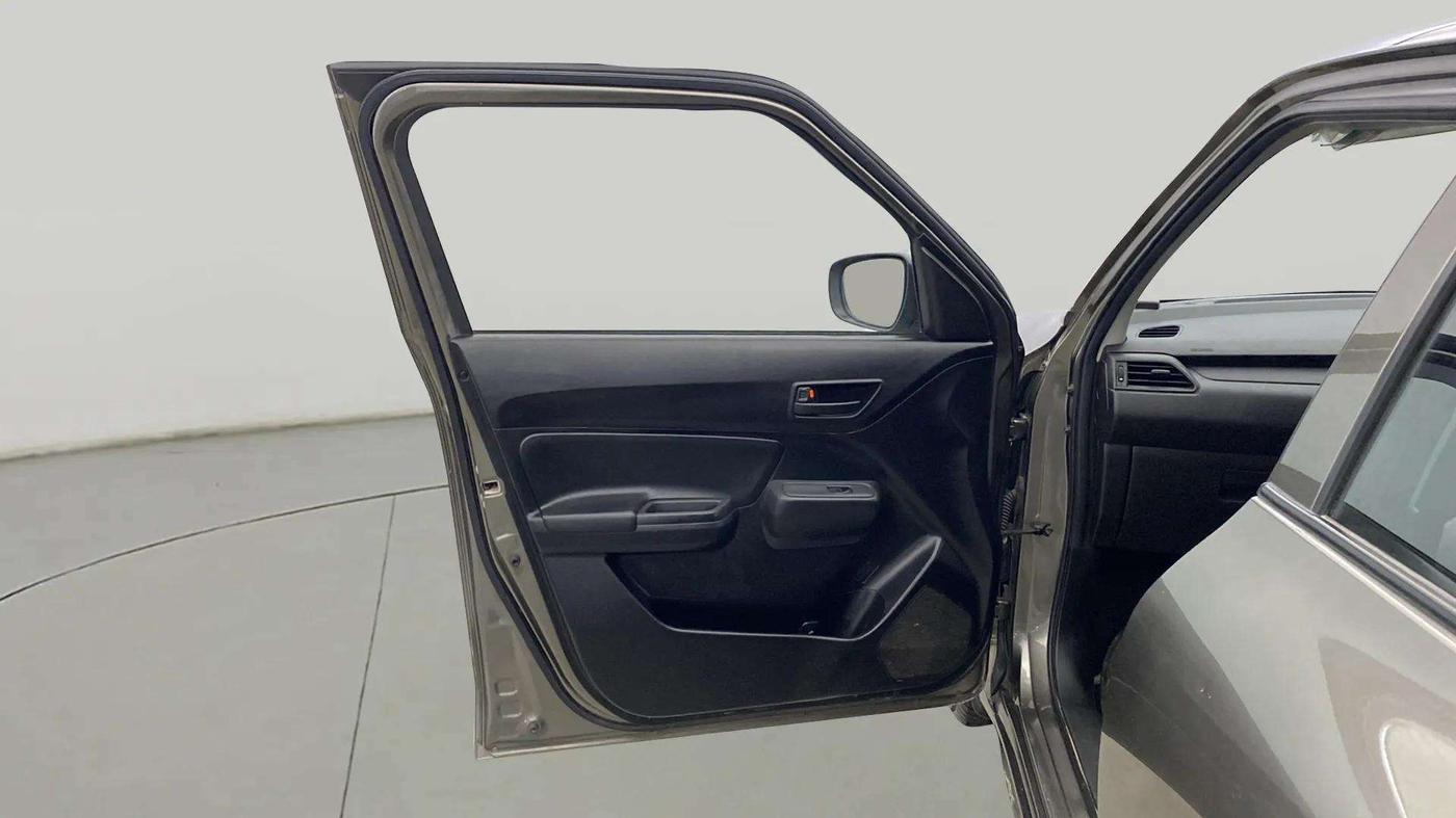 2021 Maruti Swift LXI, Petrol, Manual, 28,001 km, LHS Front Door