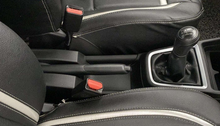 2021 Maruti Swift LXI, Petrol, Manual, 27,925 km, Gear Lever