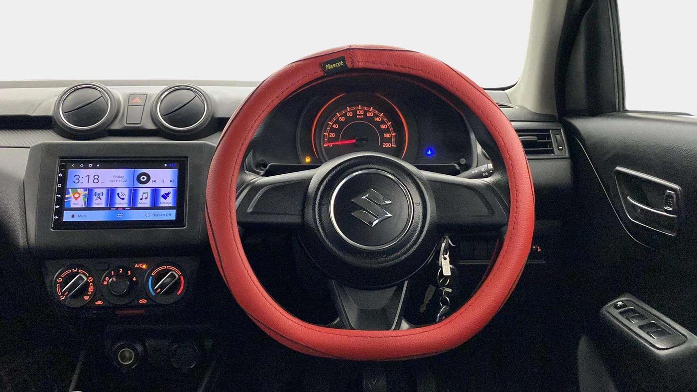 2021 Maruti Swift LXI, Petrol, Manual, 28,001 km, Steering Wheel Close Up