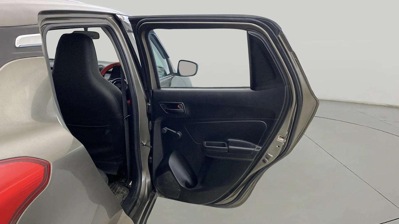 2021 Maruti Swift LXI, Petrol, Manual, 28,001 km, RHS Rear Door