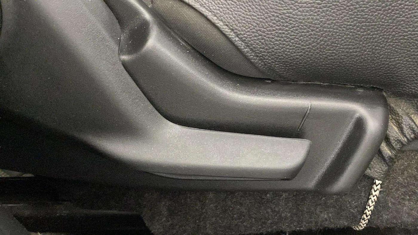2021 Maruti Swift LXI, Petrol, Manual, 28,001 km, Driver Side Adjustment Panel