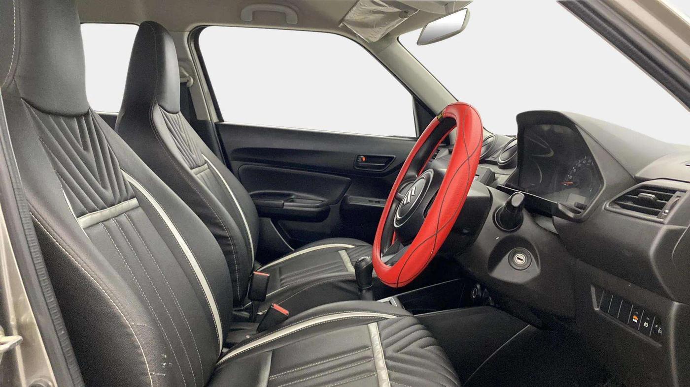 2021 Maruti Swift LXI, Petrol, Manual, 28,001 km, Right Side Front Door Cabin