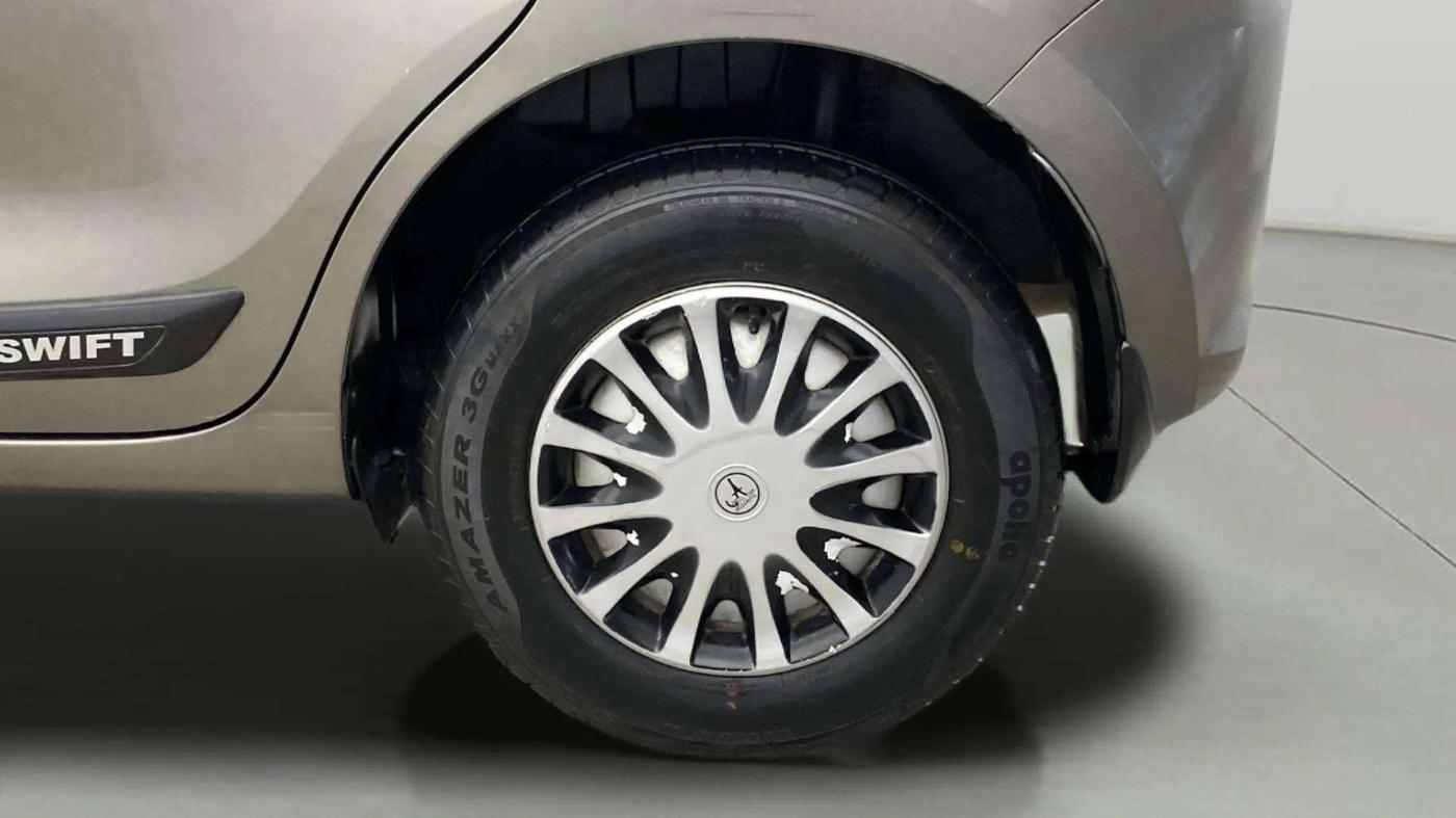 2021 Maruti Swift LXI, Petrol, Manual, 28,001 km, Left Rear Wheel