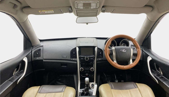 2019 Mahindra XUV500 W7, Diesel, Manual, 49,104 km, Dashboard