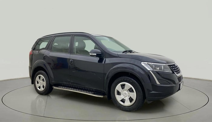 2019 Mahindra XUV500 W7, Diesel, Manual, 49,104 km, Right Front Diagonal