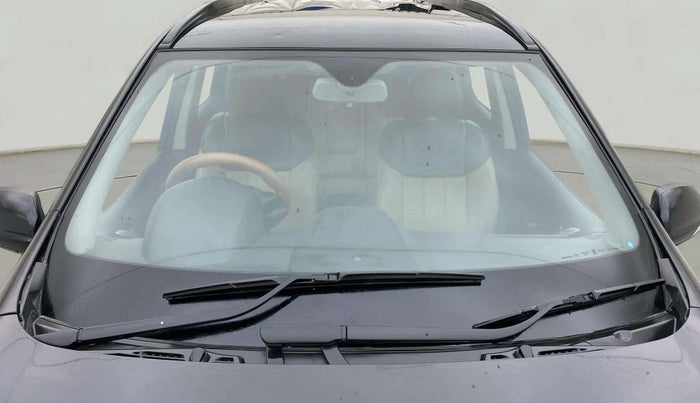 2019 Mahindra XUV500 W7, Diesel, Manual, 49,104 km, Front Windshield