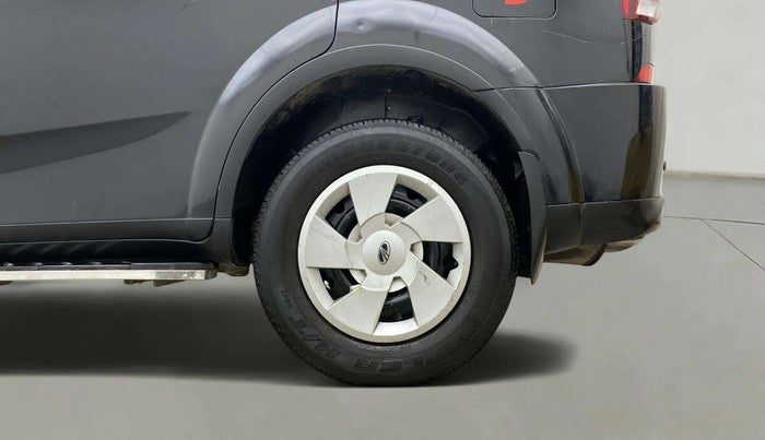 2019 Mahindra XUV500 W7, Diesel, Manual, 49,104 km, Left Rear Wheel