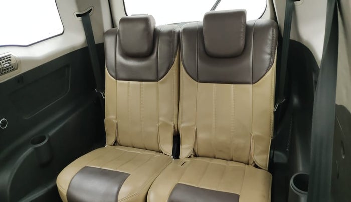 2019 Mahindra XUV500 W7, Diesel, Manual, 49,104 km, Third Seat Row ( optional )