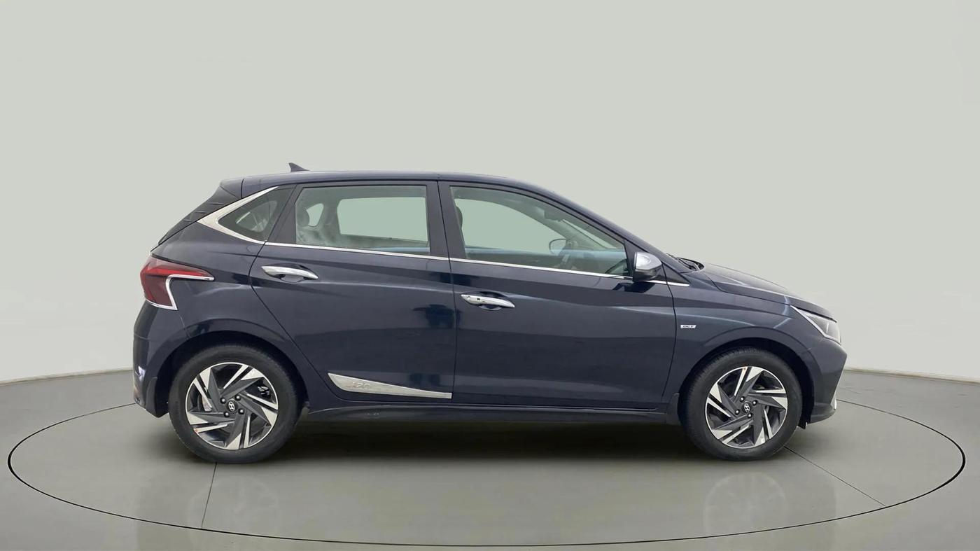 2022 Hyundai NEW I20 ASTA (O) 1.0 TURBO GDI DCT, Petrol, Automatic, 31,047 km, Right Side View