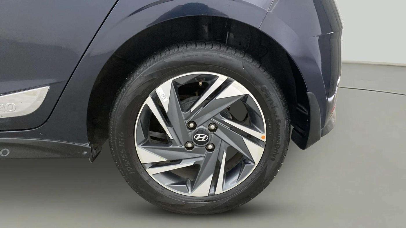 2022 Hyundai NEW I20 ASTA (O) 1.0 TURBO GDI DCT, Petrol, Automatic, 31,047 km, Left Rear Wheel