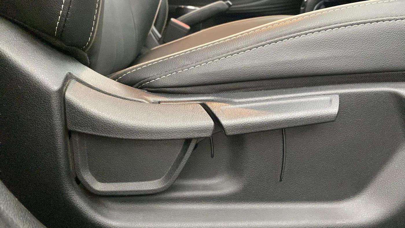 2022 Hyundai NEW I20 ASTA (O) 1.0 TURBO GDI DCT, Petrol, Automatic, 31,047 km, Driver Side Adjustment Panel