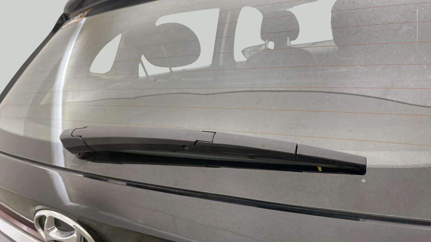 2022 Hyundai NEW I20 ASTA (O) 1.0 TURBO GDI DCT, Petrol, Automatic, 31,047 km, Rear Wiper