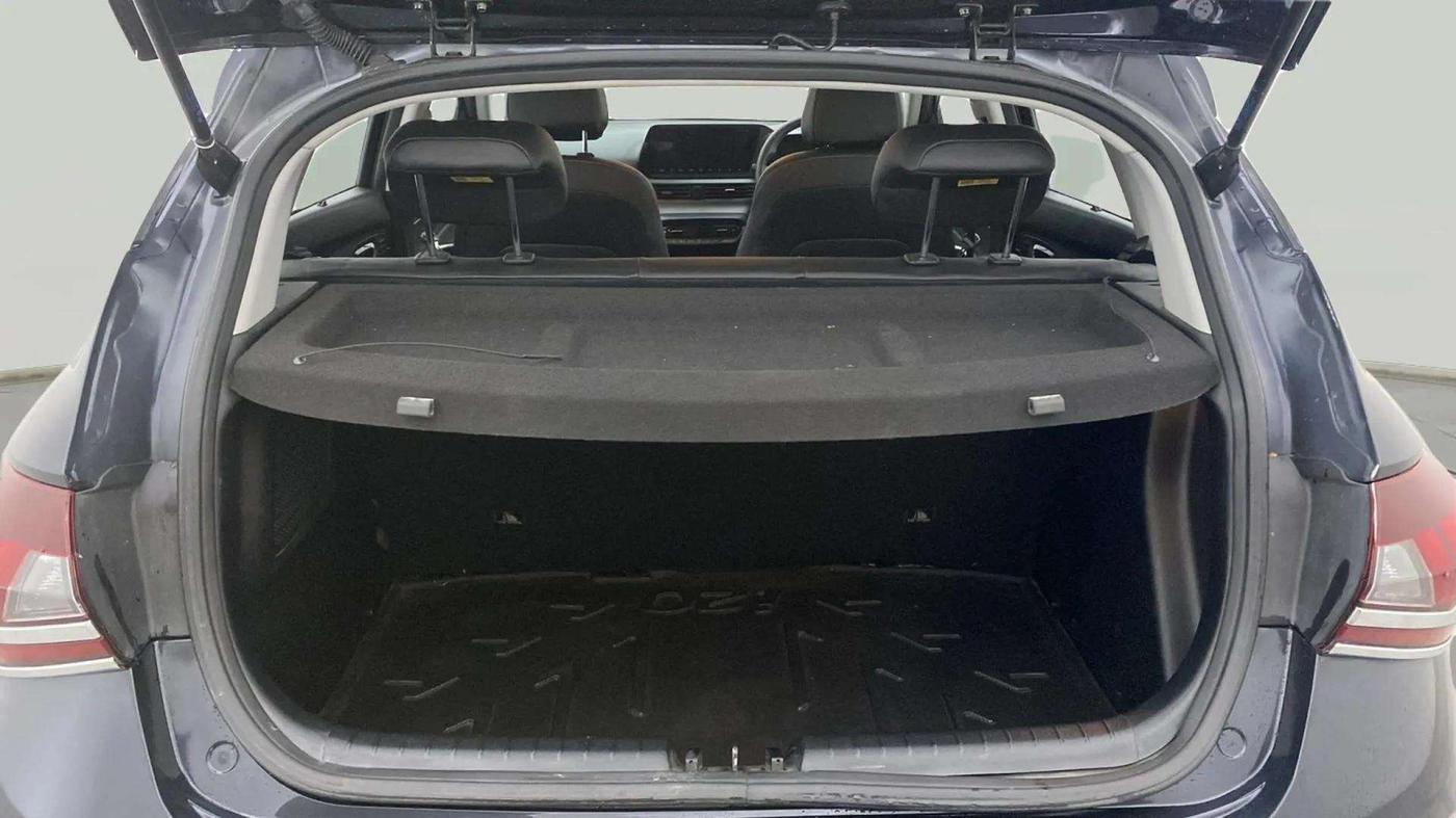 2022 Hyundai NEW I20 ASTA (O) 1.0 TURBO GDI DCT, Petrol, Automatic, 31,047 km, Boot Open Zoomed View
