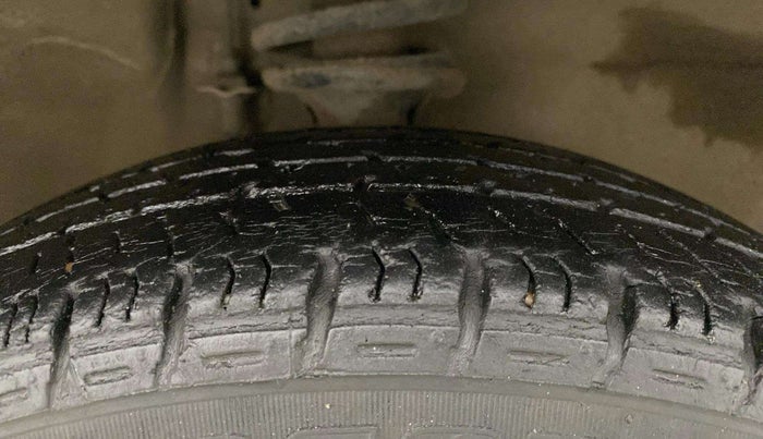 2017 Maruti Alto K10 VXI, Petrol, Manual, 51,639 km, Right Front Tyre Tread