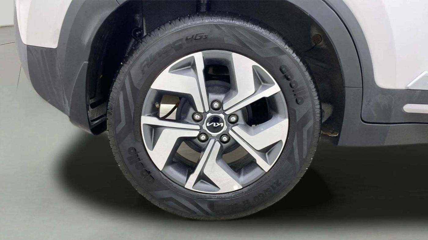 2023 KIA SONET HTX 1.5D IMT, Diesel, Manual, 42,535 km, Right Rear Wheel