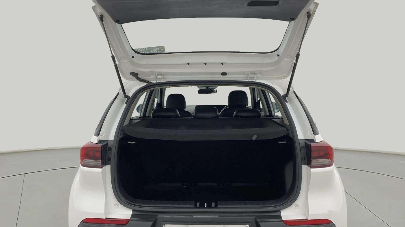 2023 KIA SONET HTX 1.5D IMT, Diesel, Manual, 42,535 km, Boot Inside