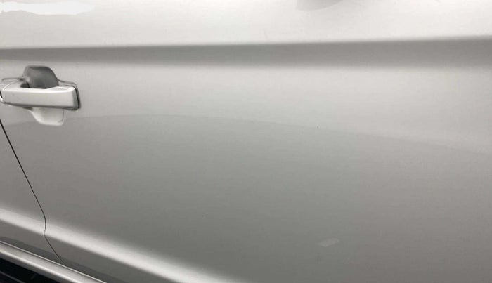 2017 Mahindra TUV300 T6 PLUS, Diesel, Manual, 89,014 km, Driver-side door - Checker assembly is not functional