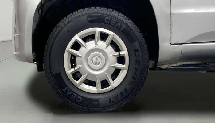 2017 Mahindra TUV300 T6 PLUS, Diesel, Manual, 89,014 km, Left Front Wheel