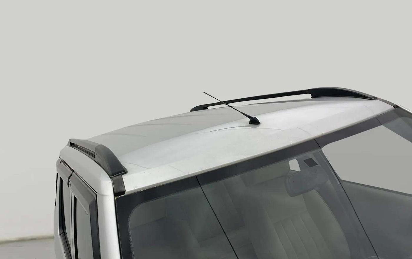 2017 Mahindra TUV300 T6 PLUS, Diesel, Manual, 89,081 km, Roof