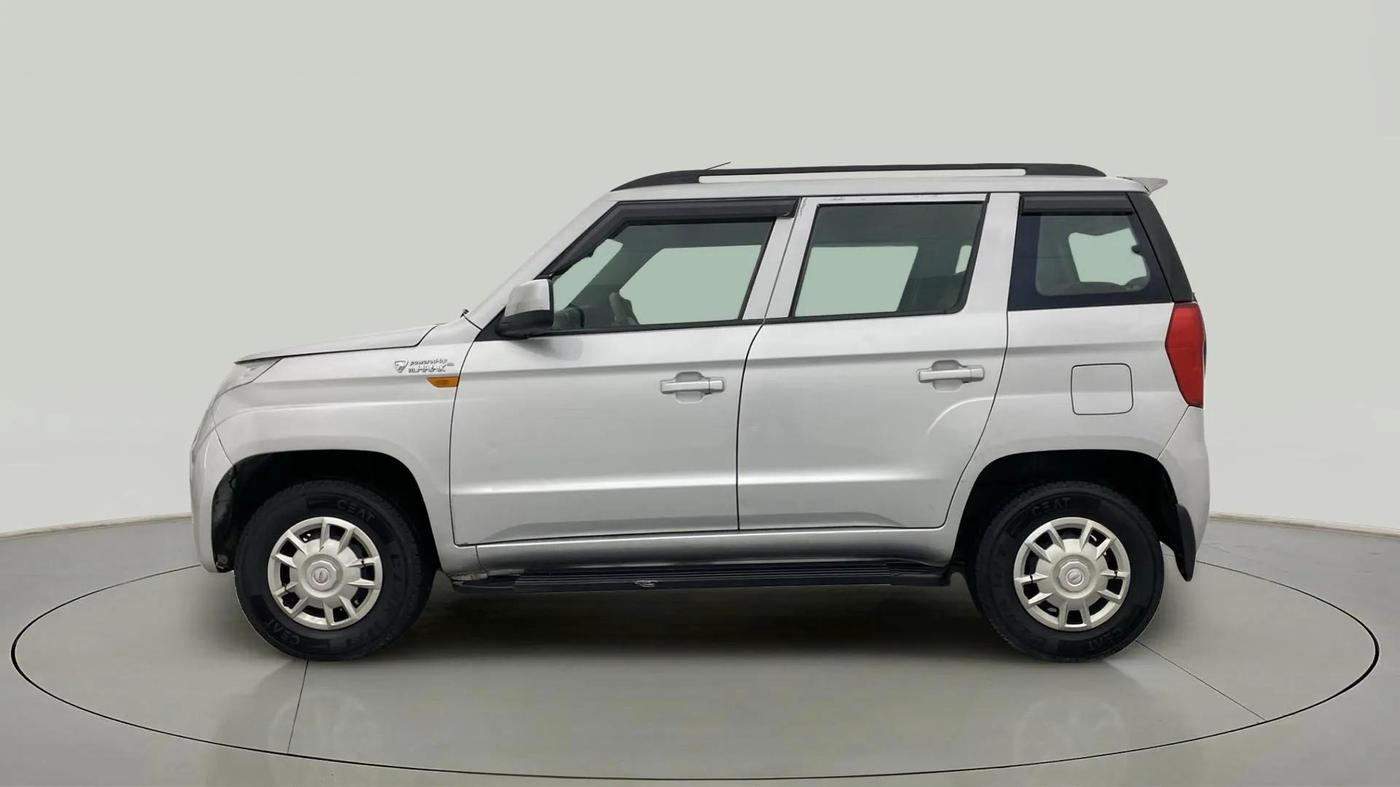2017 Mahindra TUV300 T6 PLUS, Diesel, Manual, 89,081 km, Left Side