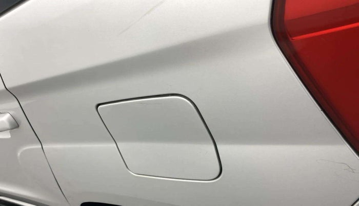 2017 Mahindra TUV300 T6 PLUS, Diesel, Manual, 89,014 km, Left quarter panel - Minor scratches
