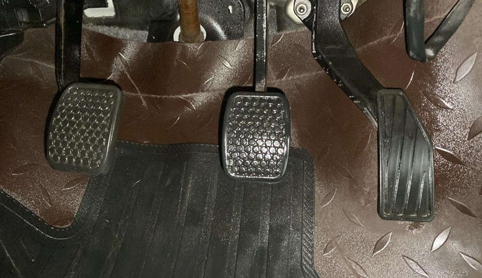 2018 Maruti Alto K10 LXI CNG (AIRBAG), CNG, Manual, 26,081 km, Pedals