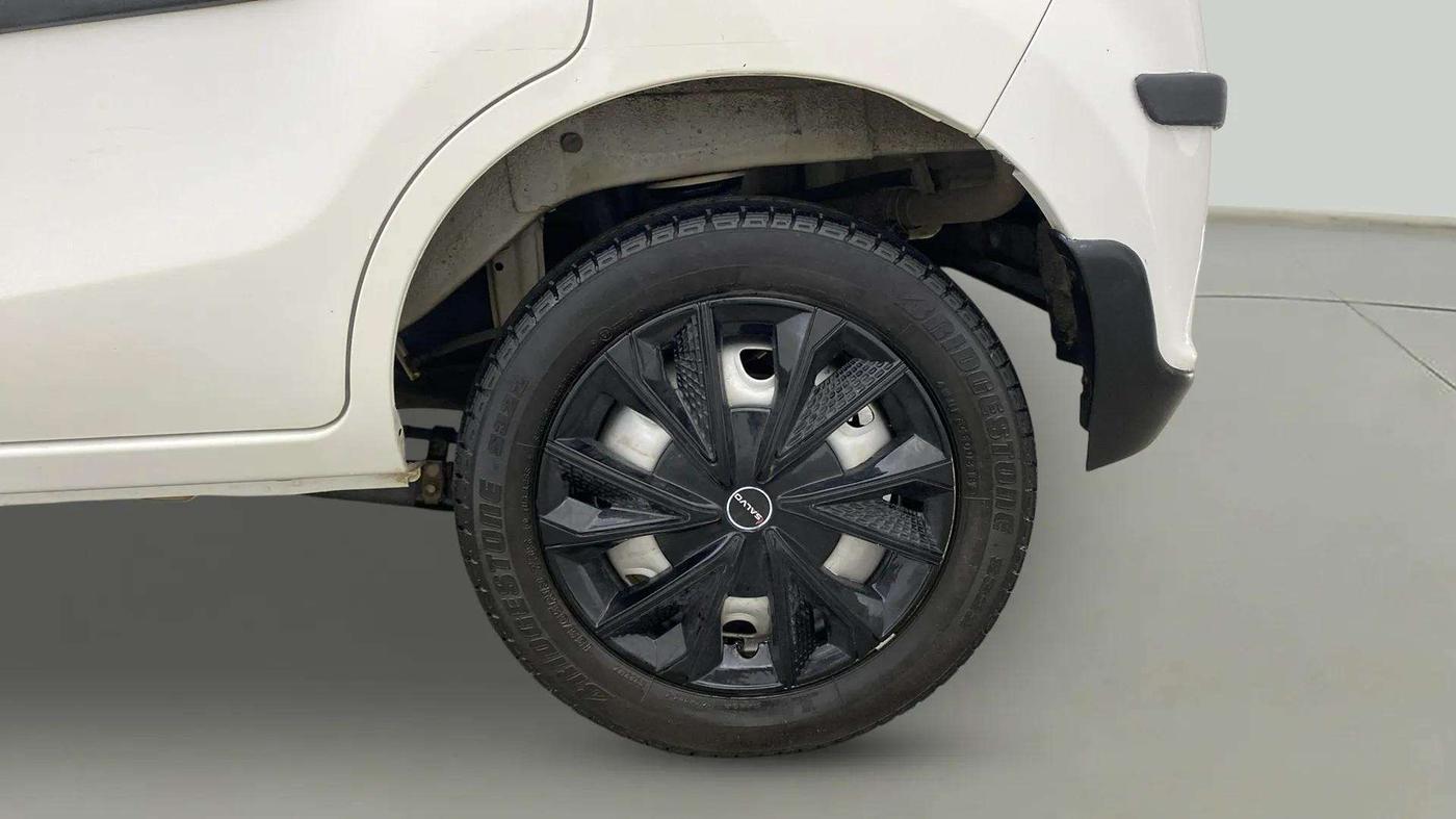 2018 Maruti Alto K10 LXI CNG (AIRBAG), CNG, Manual, 26,154 km, Left Rear Wheel