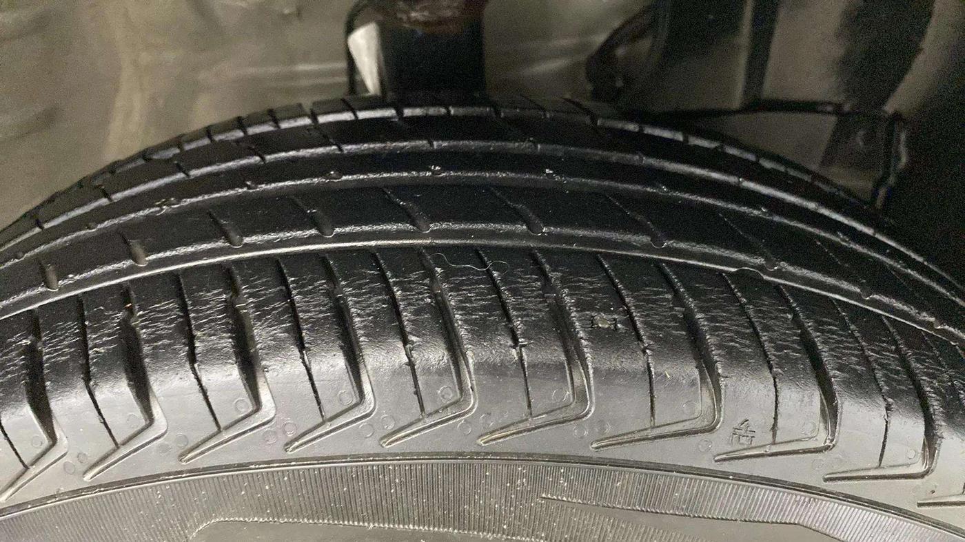 2021 Maruti New Wagon-R LXI 1.0, Petrol, Manual, 20,034 km, Right Front Tyre Tread